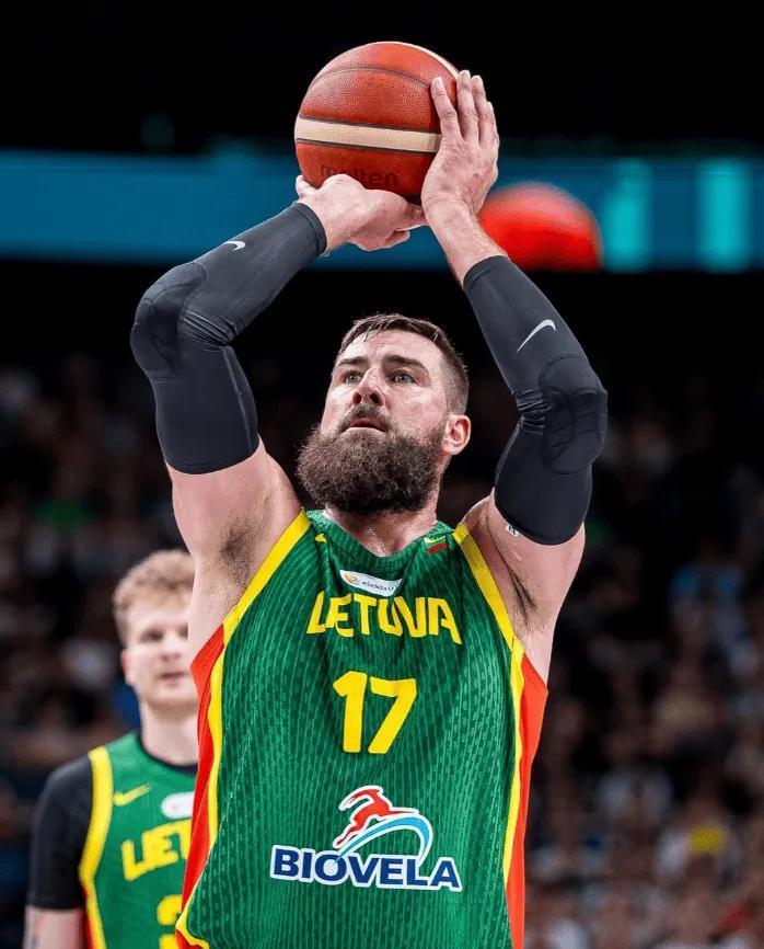爱游戏娱乐-包含赛后法兰克福备战NBA季后赛;手感冰凉细节曝光;管理层满意;控场能力受关注的词条